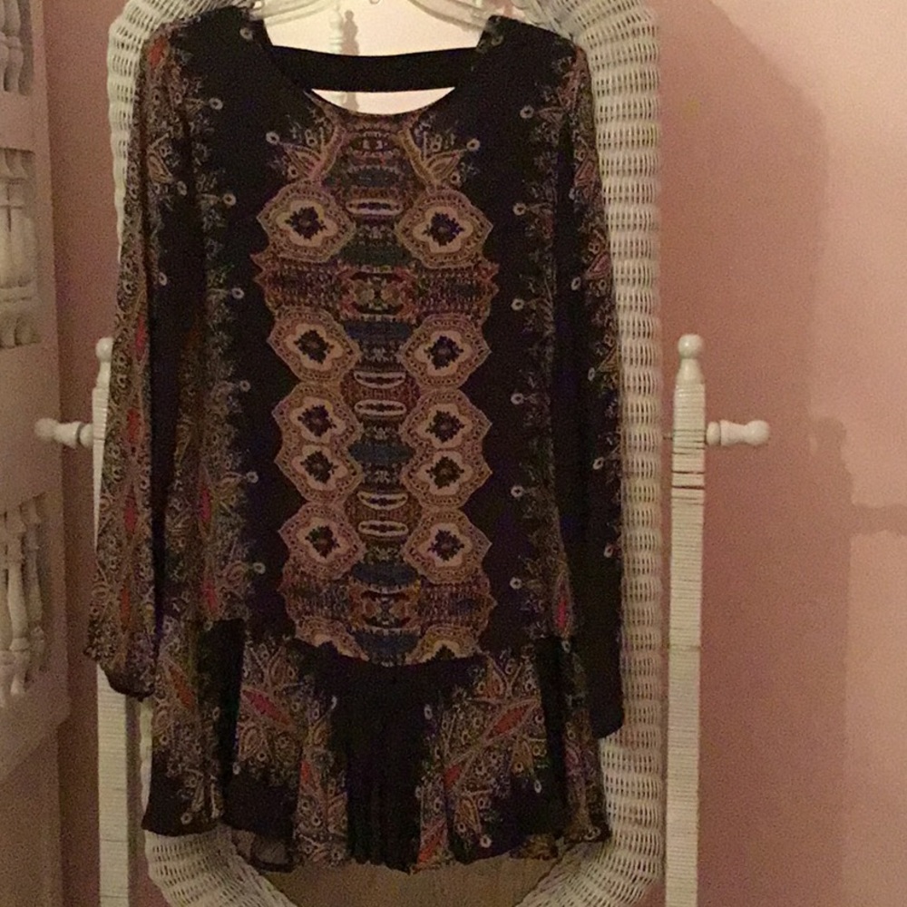 FREE PEOPLE OPEN DEEP V BACK DRESS !